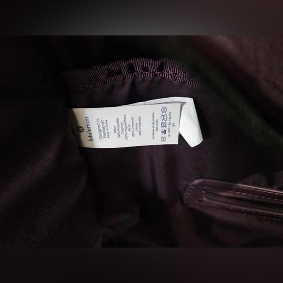 Lululemon Gym Bag - Picture 6 of 7